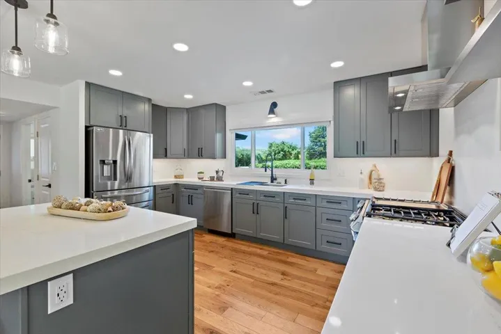 190 W San Martin Avenue, San Martin, California 95046