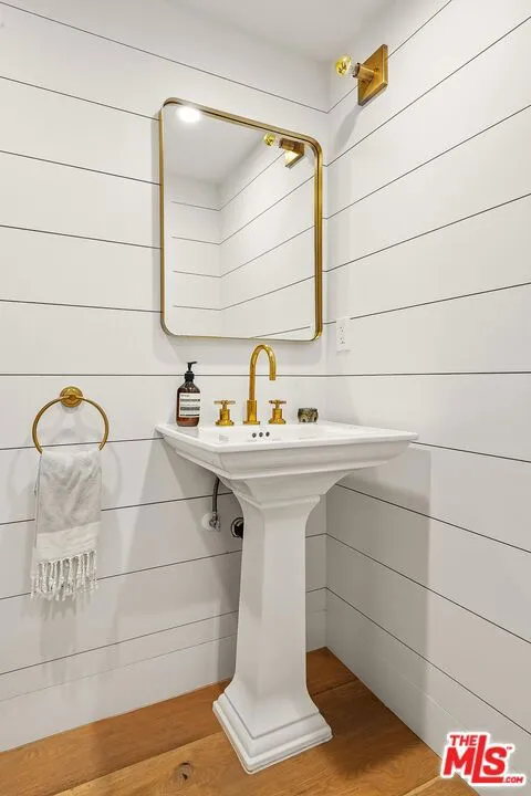 2785 Laurel Canyon Place, Los Angeles, California 90046 home-pic-17