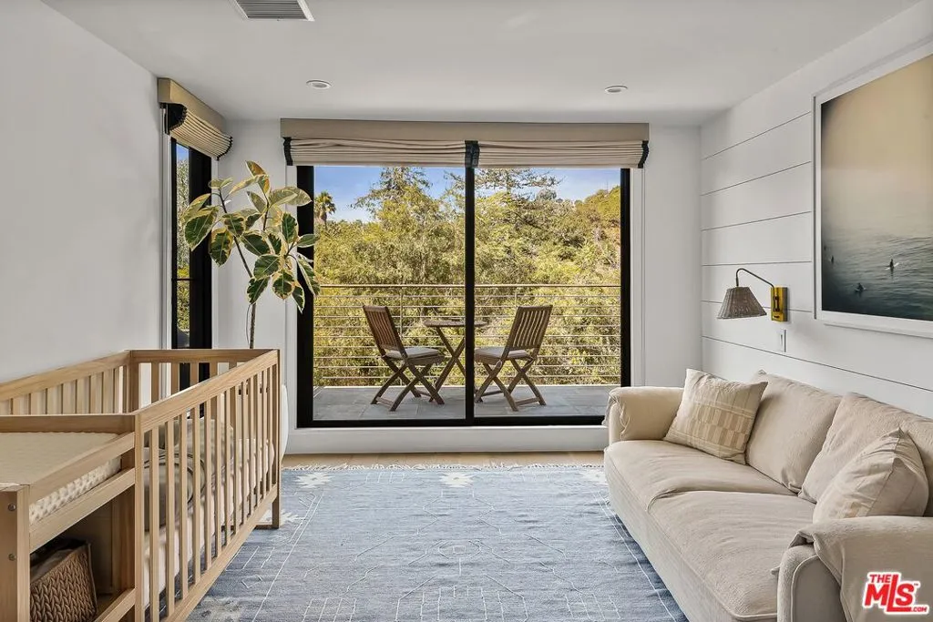 2785 Laurel Canyon Place, Los Angeles, California 90046 home-pic-27