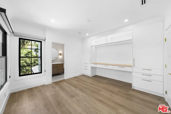 1722 N Vista Street, Los Angeles, California 90046