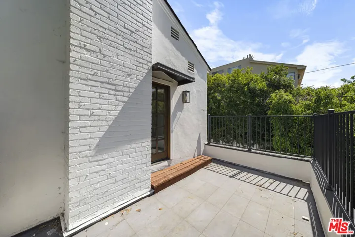 1722 N Vista Street, Los Angeles, California 90046