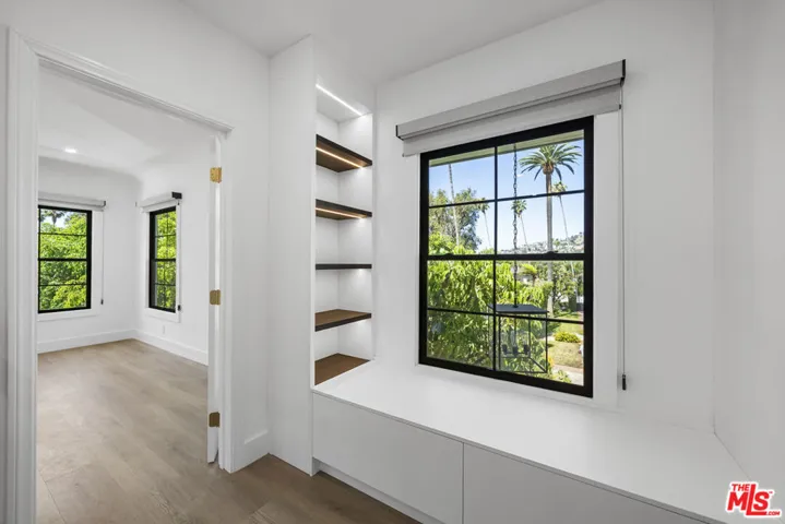 1722 N Vista Street, Los Angeles, California 90046