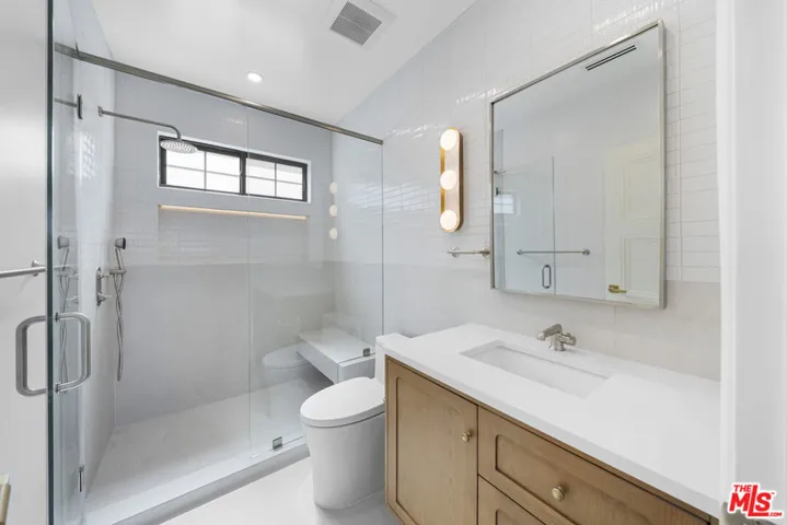 1722 N Vista Street, Los Angeles, California 90046