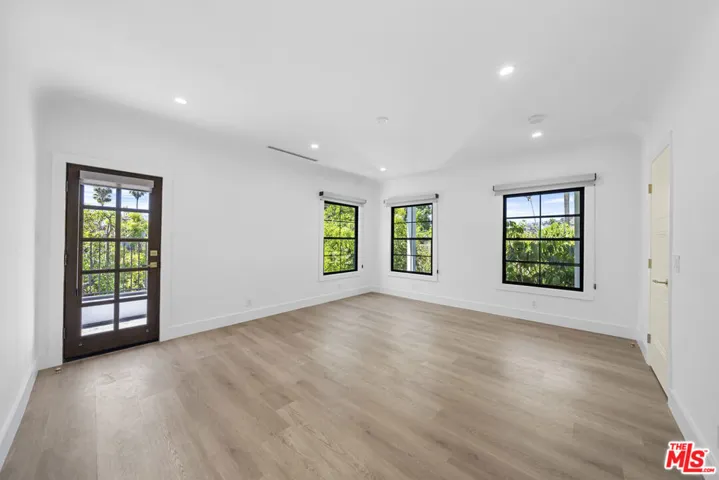 1722 N Vista Street, Los Angeles, California 90046