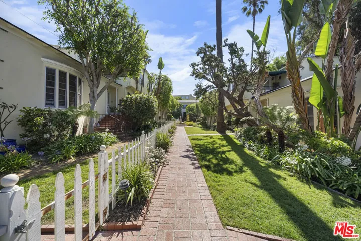 1722 N Vista Street, Los Angeles, California 90046