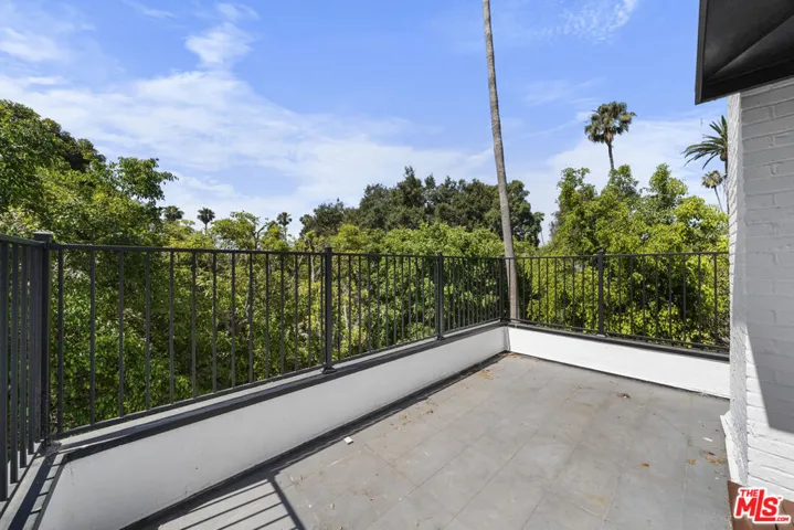 1722 N Vista Street, Los Angeles, California 90046