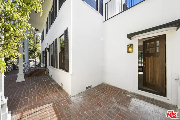 1722 N Vista Street, Los Angeles, California 90046