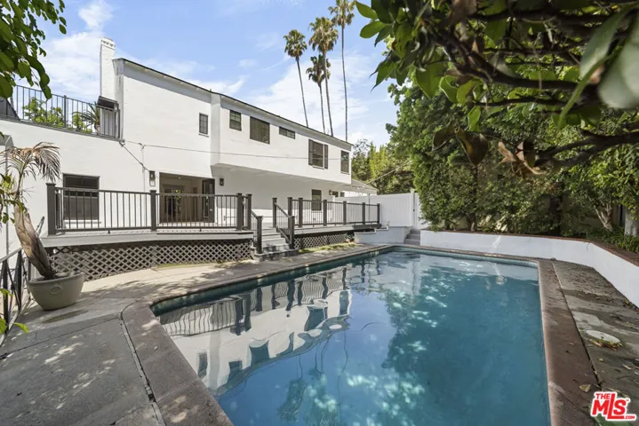 1722 N Vista Street, Los Angeles, California 90046