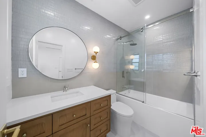 1722 N Vista Street, Los Angeles, California 90046