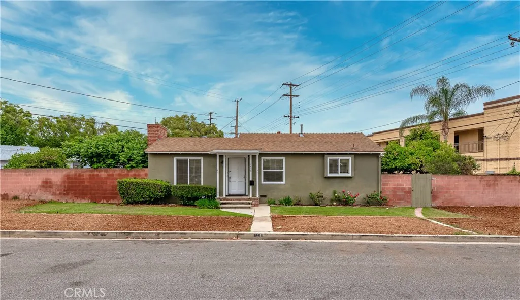 1416 N Screenland Drive, Burbank, California 91505, 2 Bedrooms Bedrooms, ,1 BathroomBathrooms,Residential Lease,For Rent,Screenland,SR25158819