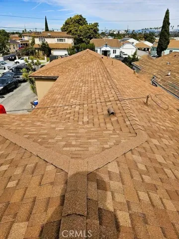 Roof on Front 2 units