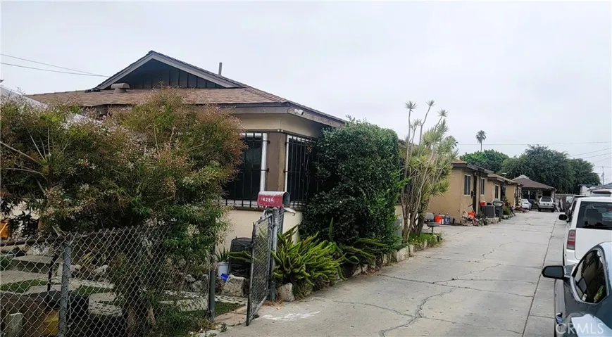 4256 W 106th Street, Inglewood, California 90304
