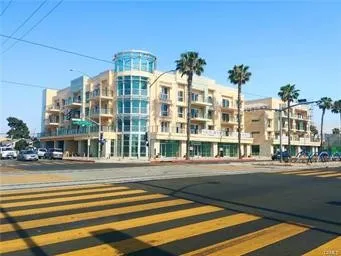 1598 Long Beach Boulevard 407, Long Beach, California 90813, 2 Bedrooms Bedrooms, ,3 BathroomsBathrooms,Residential Lease,For Rent,Long Beach,SR25158796