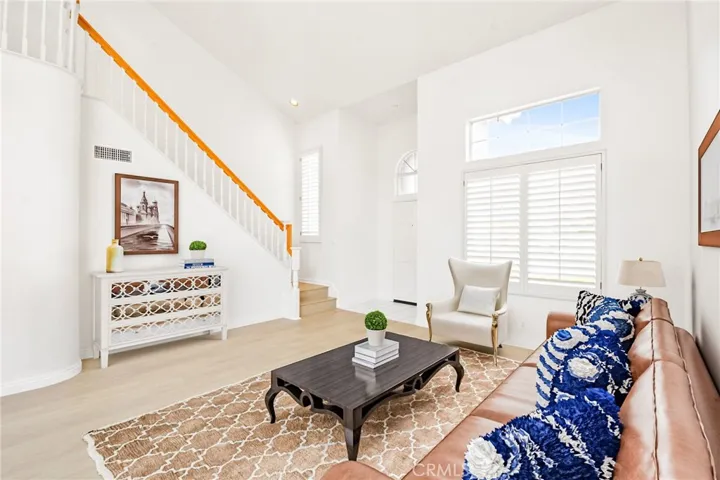 Virtual Stage - Living Room

