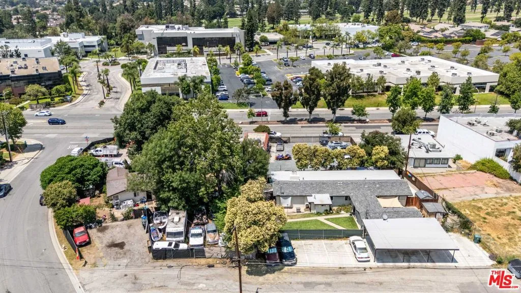 2022 E Route 66, Glendora, California 91740, 5 Bedrooms Bedrooms, ,3 BathroomsBathrooms,Residential Income,For Sale,Route 66,25565575