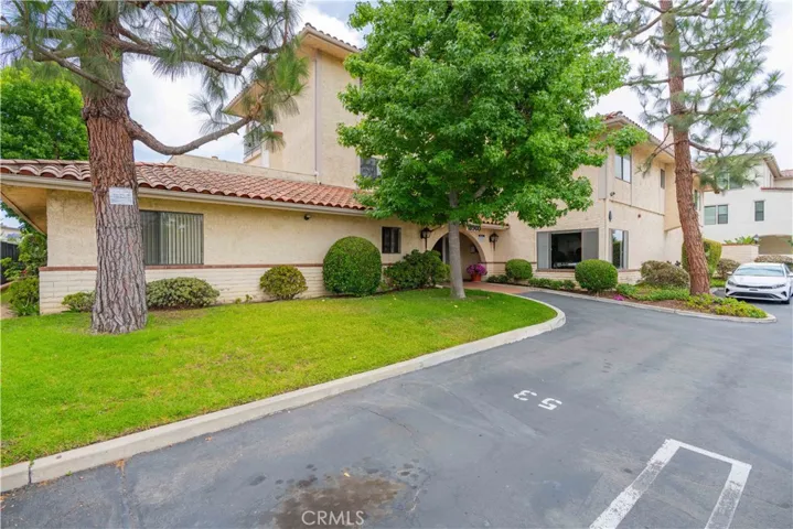 18900 Delaware Street 234, Huntington Beach, California 92648