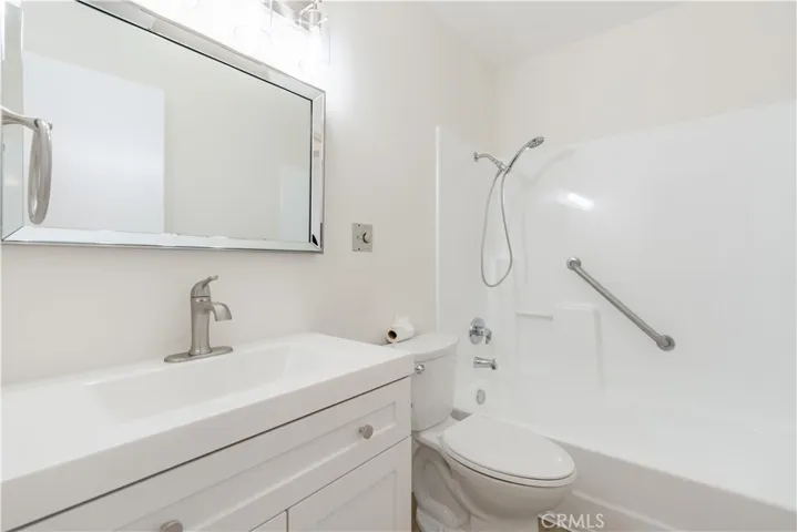 18900 Delaware Street 234, Huntington Beach, California 92648