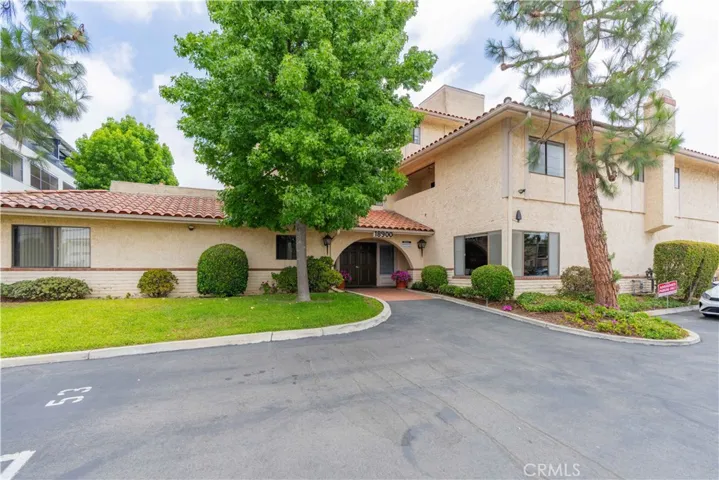 18900 Delaware Street 234, Huntington Beach, California 92648