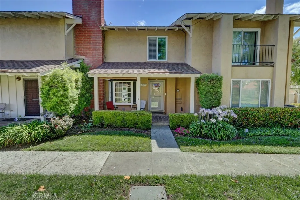 17077 Los Modelos Street, Fountain Valley, California 92708, 3 Bedrooms Bedrooms, ,3 BathroomsBathrooms,Residential,For Sale,Los Modelos,OC25158952