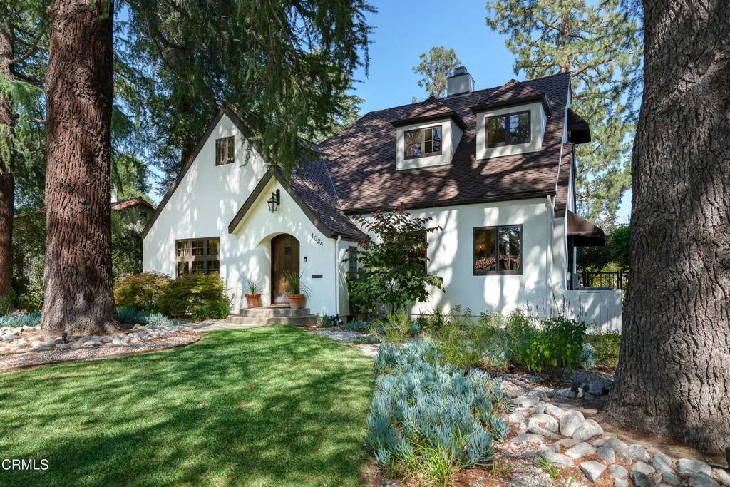 1024 Prospect Boulevard, Pasadena, California 91103, 4 Bedrooms Bedrooms, ,5 BathroomsBathrooms,Residential,For Sale,Prospect,P1-23234