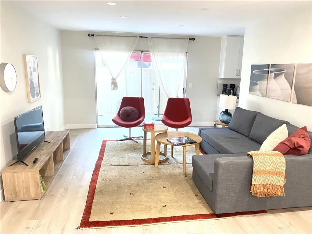 15508 Williams Street E, Tustin, California 92780, 3 Bedrooms Bedrooms, ,2 BathroomsBathrooms,Residential Lease,For Rent,Williams,PW25158842