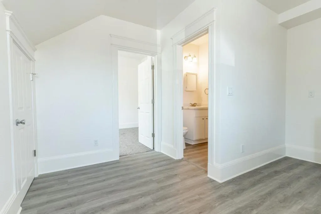 106 N 5th Street, San Jose, California 95112 home-pic-20