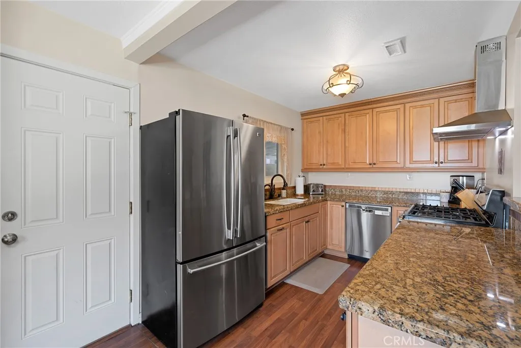 246 N Donneybrooke Street, Orange, California 92868 home-pic-9