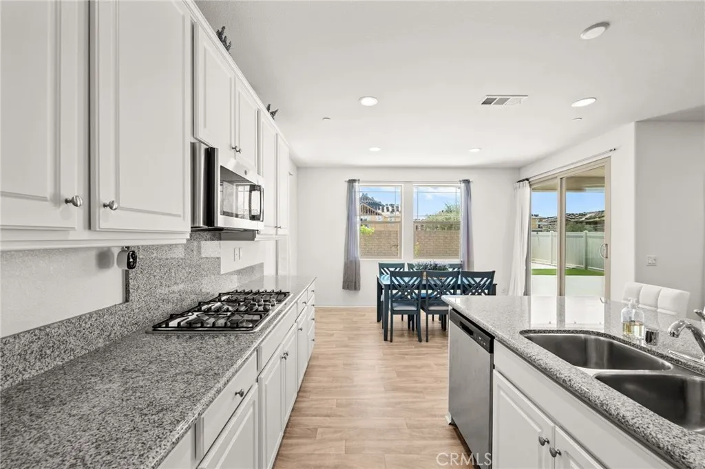 32171 Dymondia Way, Temecula, California 92591 home-pic-17