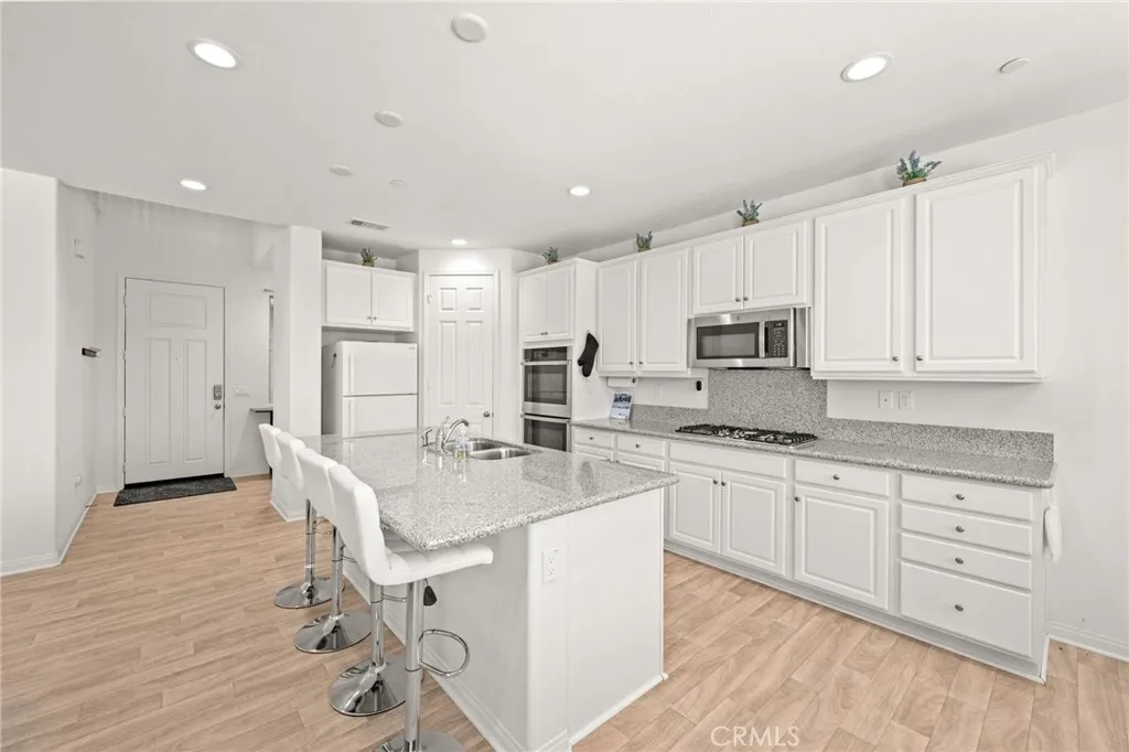 32171 Dymondia Way, Temecula, California 92591 home-pic-14