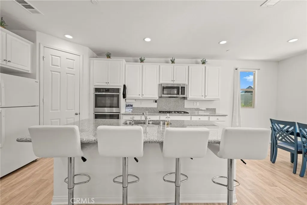32171 Dymondia Way, Temecula, California 92591 home-pic-13