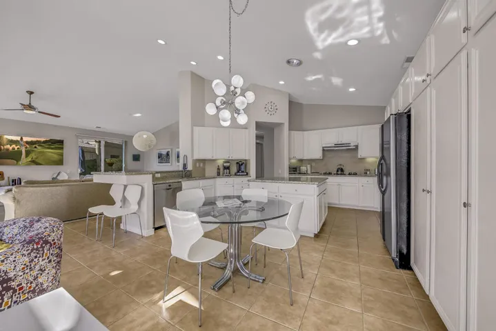 13 KITCHEN MLS