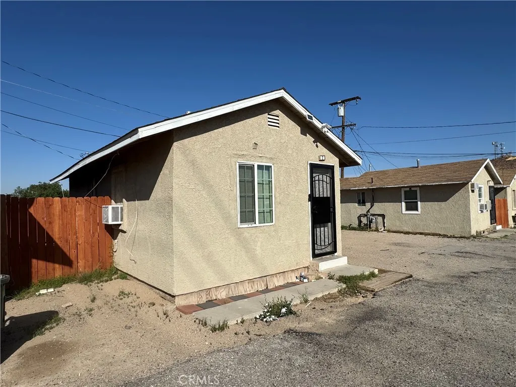 401 W Fredricks Street, Barstow, California 92311 home-pic-5