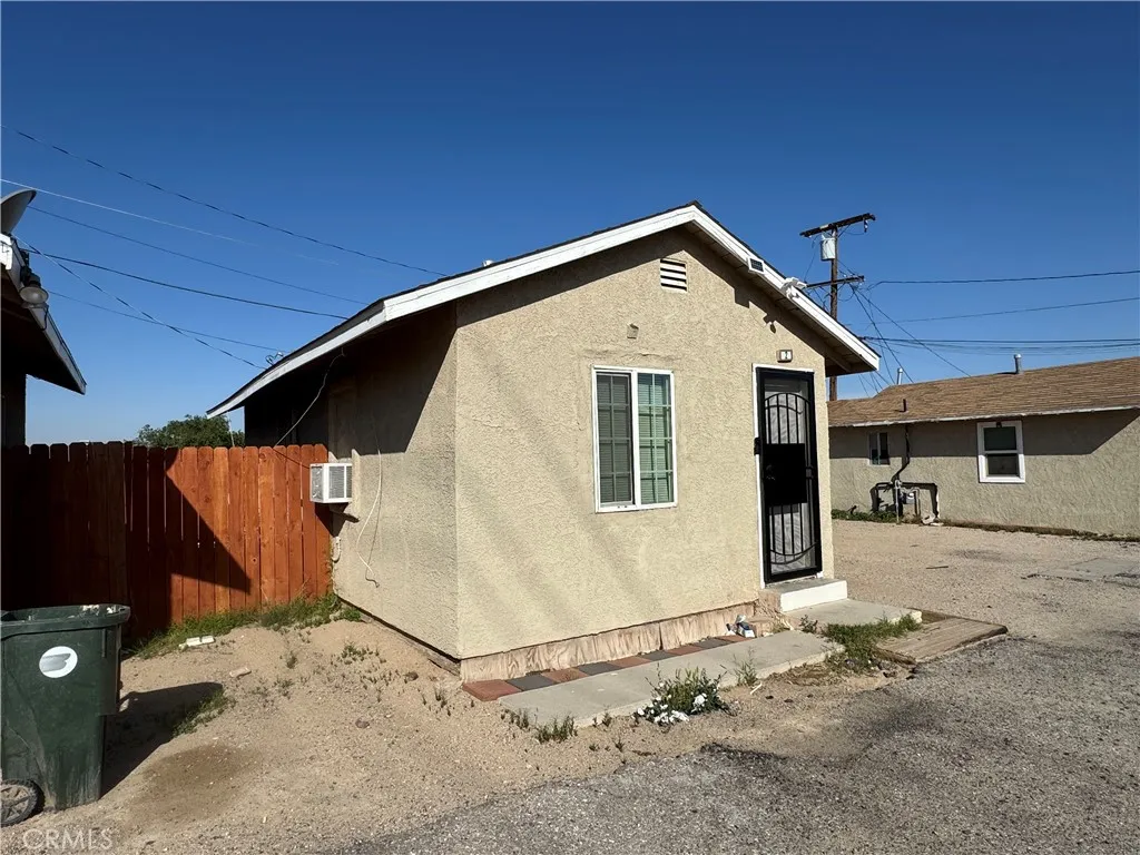 401 W Fredricks Street, Barstow, California 92311 home-pic-4