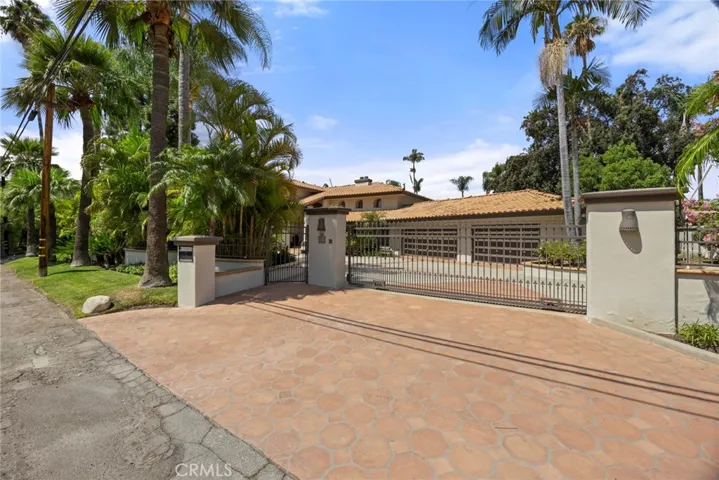 417 W Las Palmas Drive, Fullerton, California 92835