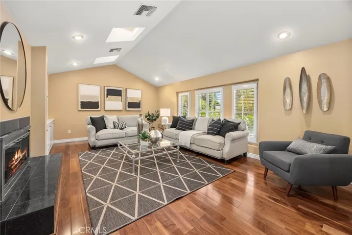 417 W Las Palmas Drive, Fullerton, California 92835