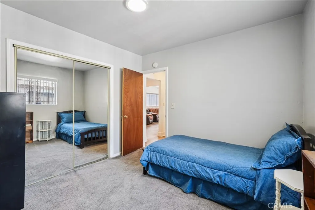 915 E 97th Street, Los Angeles, California 90002 home-pic-16