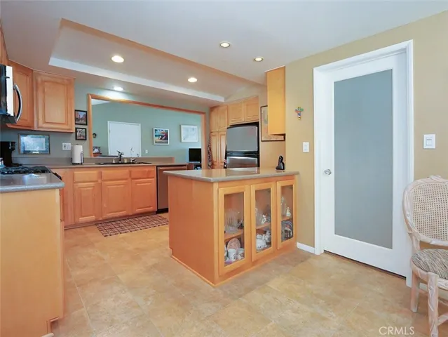 27056 Shorewood Road, Rancho Palos Verdes, California 90275