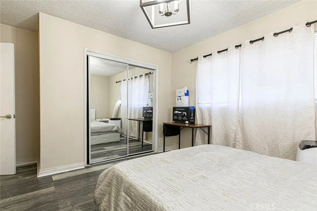 6923 Ben Avenue, North Hollywood, California 91605 home-pic-39