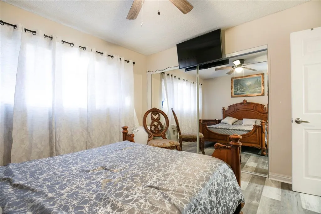 6923 Ben Avenue, North Hollywood, California 91605 home-pic-33