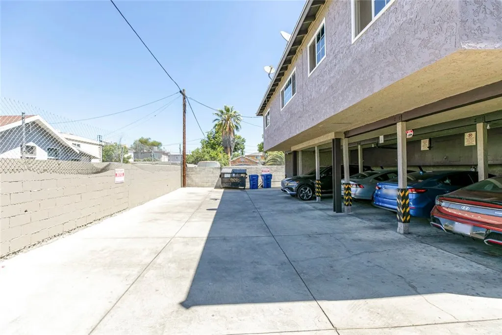 6923 Ben Avenue, North Hollywood, California 91605 home-pic-7