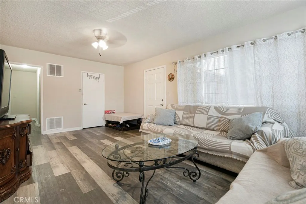 6923 Ben Avenue, North Hollywood, California 91605 home-pic-30
