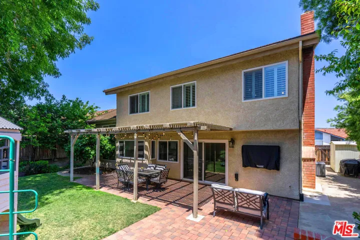 212 Cedar Heights Drive, Thousand Oaks, California 91360