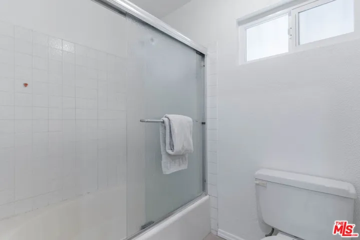 212 Cedar Heights Drive, Thousand Oaks, California 91360