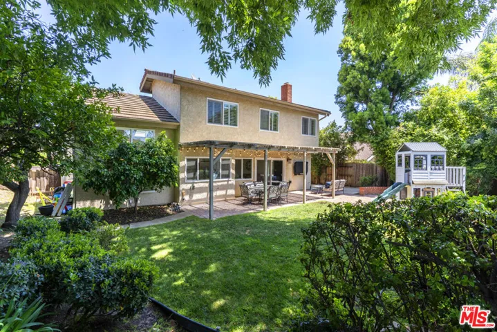 212 Cedar Heights Drive, Thousand Oaks, California 91360
