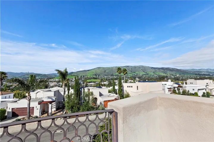 505 Bluerock Drive, San Luis Obispo, California 93401