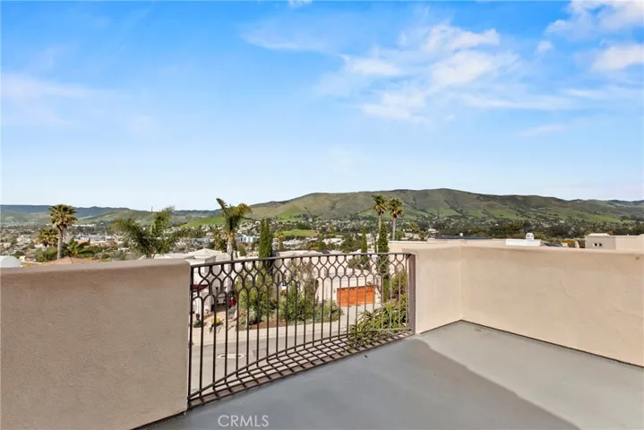 505 Bluerock Drive, San Luis Obispo, California 93401