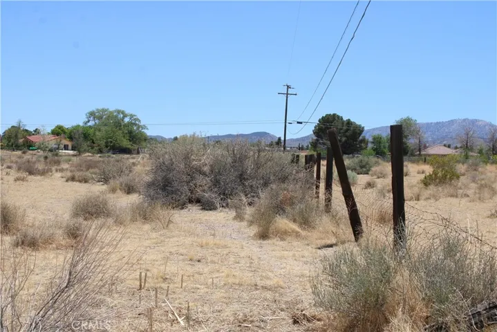 4 Ac Monte Vista Road, Phelan, California 92371