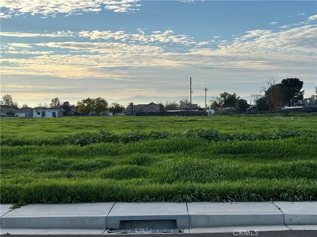 sidewalks, sewer, water, electricity stubbed in