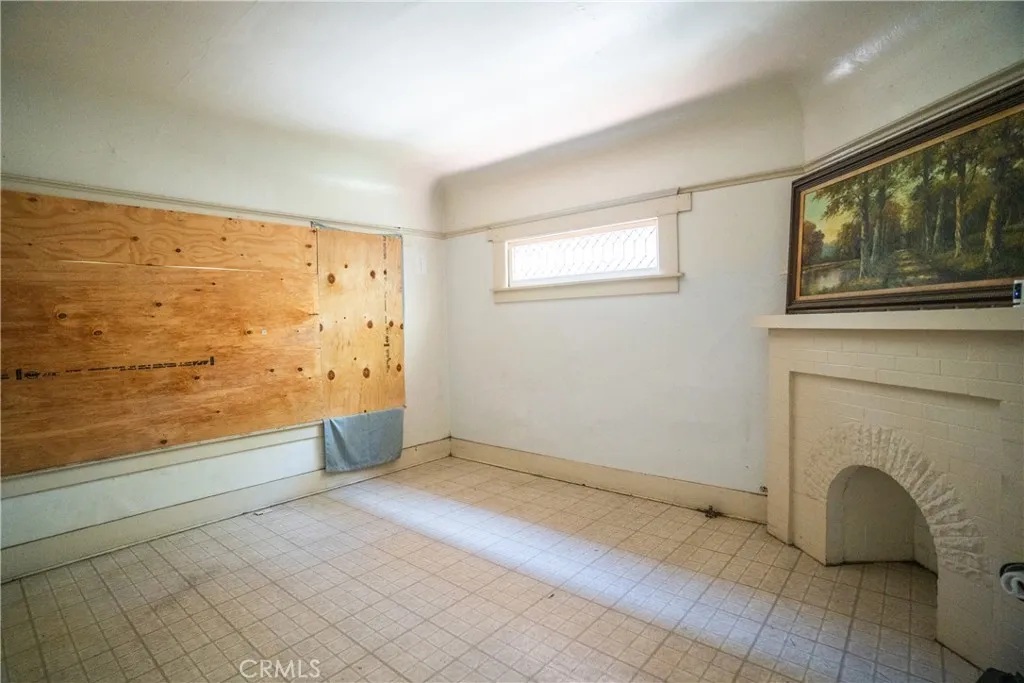 1619 S St Andrews Place, Los Angeles, California 90019 home-pic-10