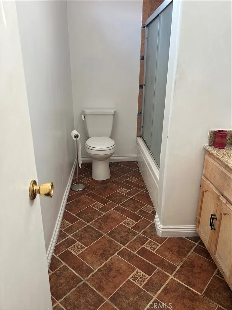 40 Camelback Avenue S 46, Carson, California 90745 home-pic-7
